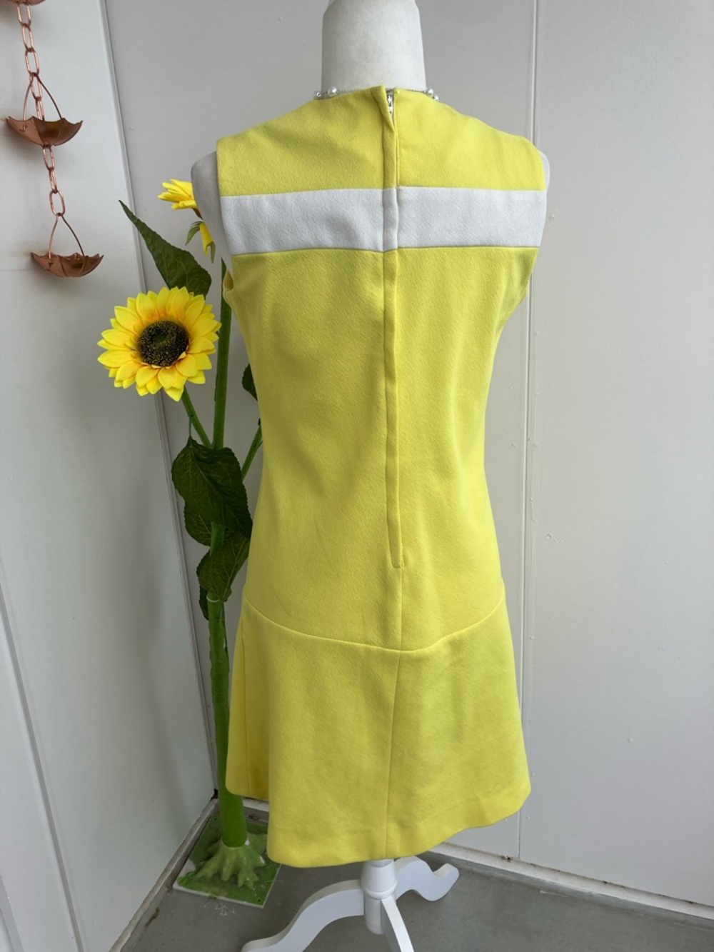 Vintage 60s Mod Bright Yellow White Stripe Knee Length Boxy Sleeveless Dress - Picture 10 of 14